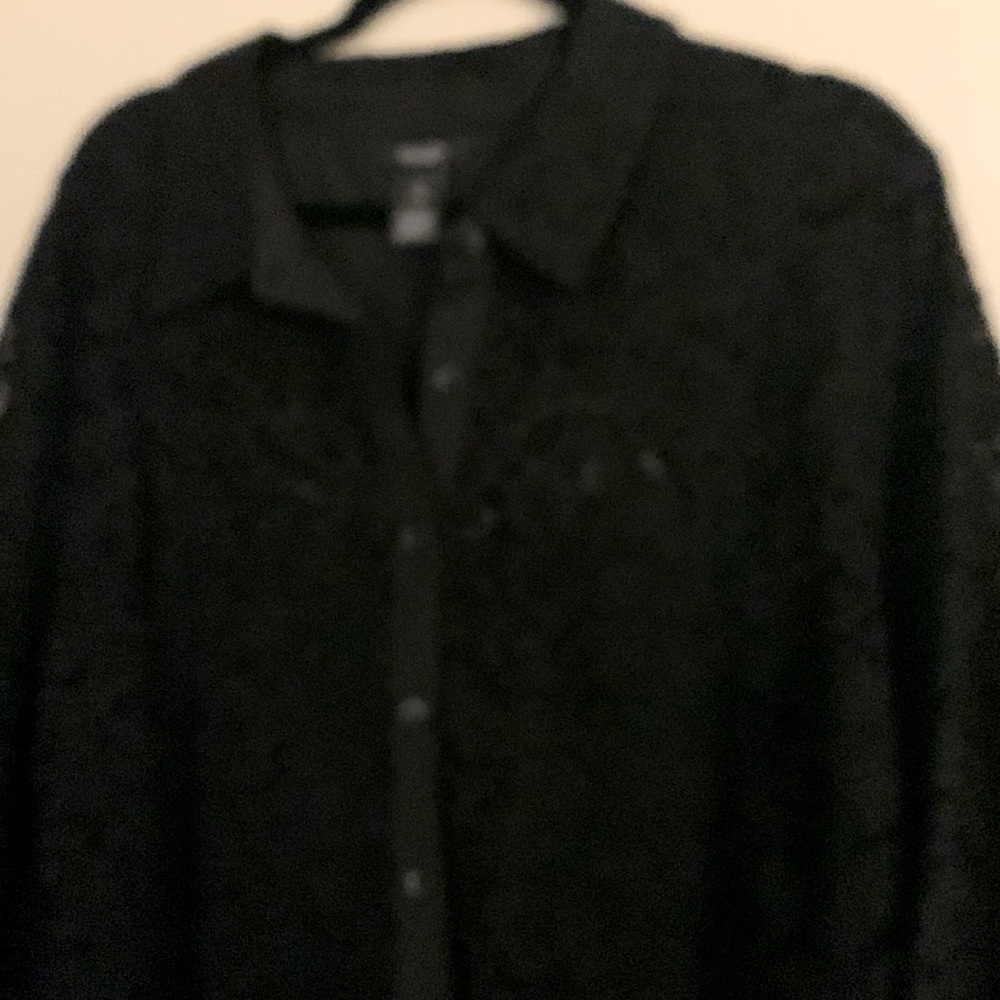 Simply Vera lace long sleeve shit with cami attached underneath